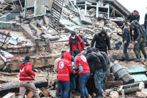 Steun de slachtoffers van de aardbevingen in Turkije en Syrië!